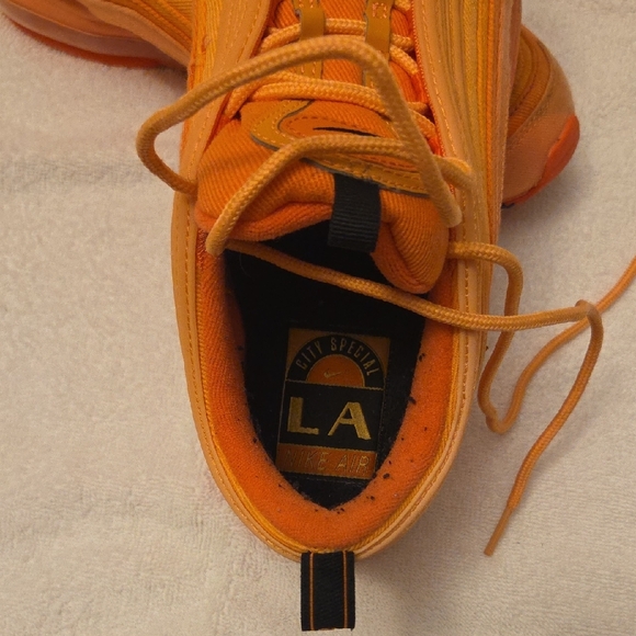 Nike Orange Air Max 90 Athletic Shoes - Picture 8 of 15